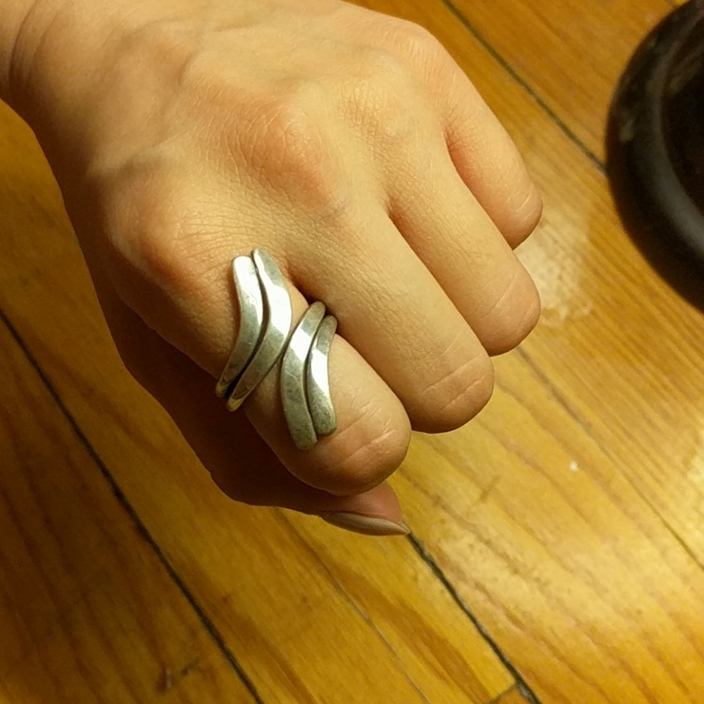 Sterling silver ring 7 cm